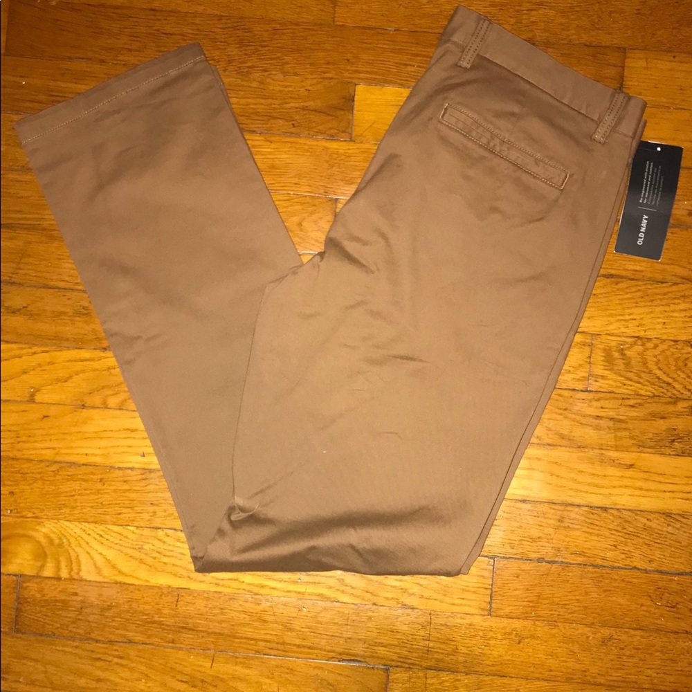 Old Navy Khakis. Tan 34x32 nwt